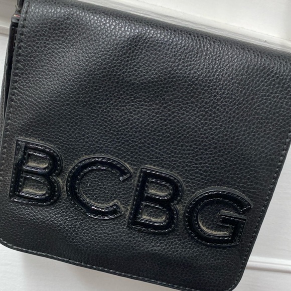 BCBG crossbody bag - Picture 1 of 6